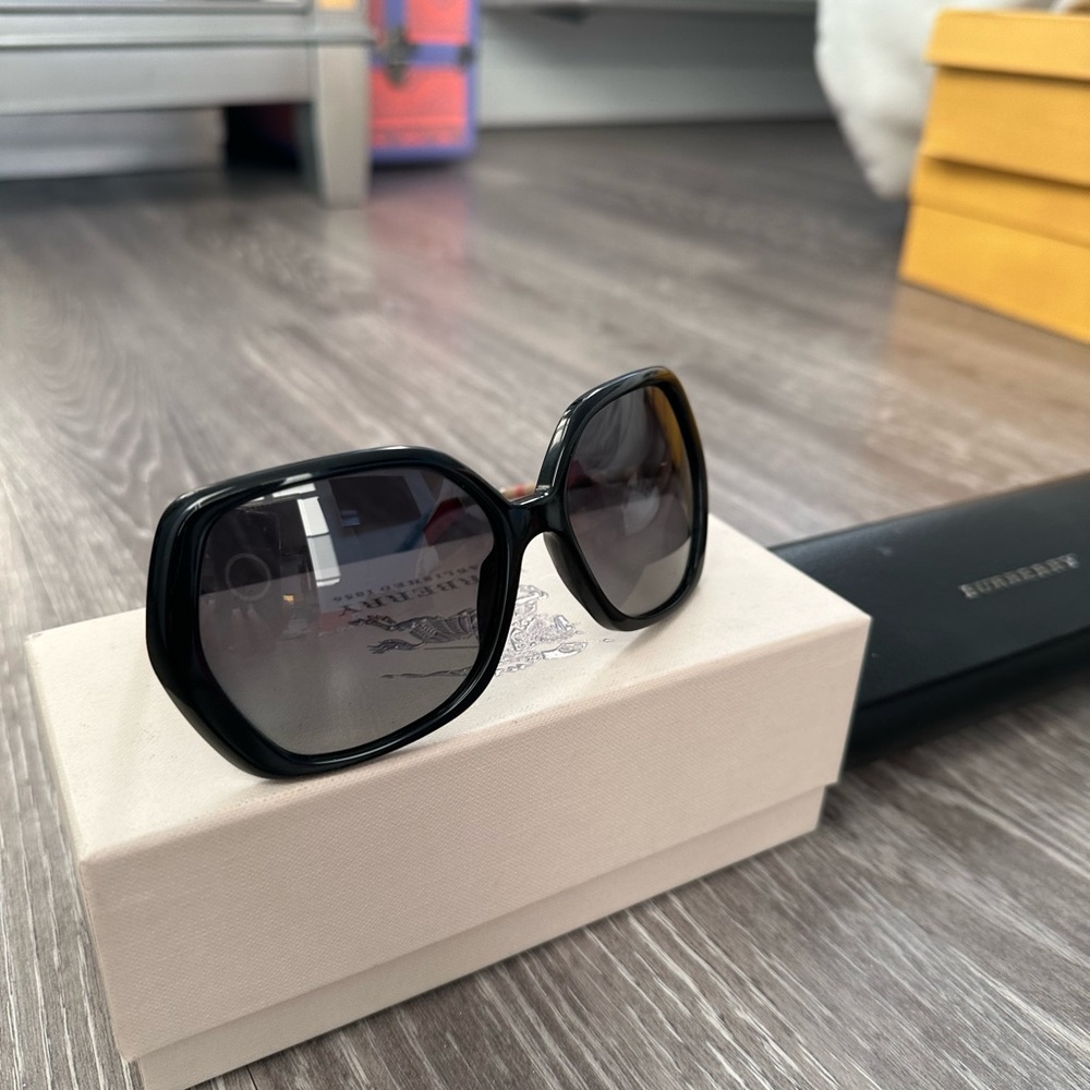 Burberry Sunglasses